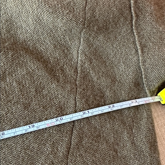 Lafayette 148 New York Turtleneck Sweater in Green Knit - PRELOVED - Picture 15 of 17